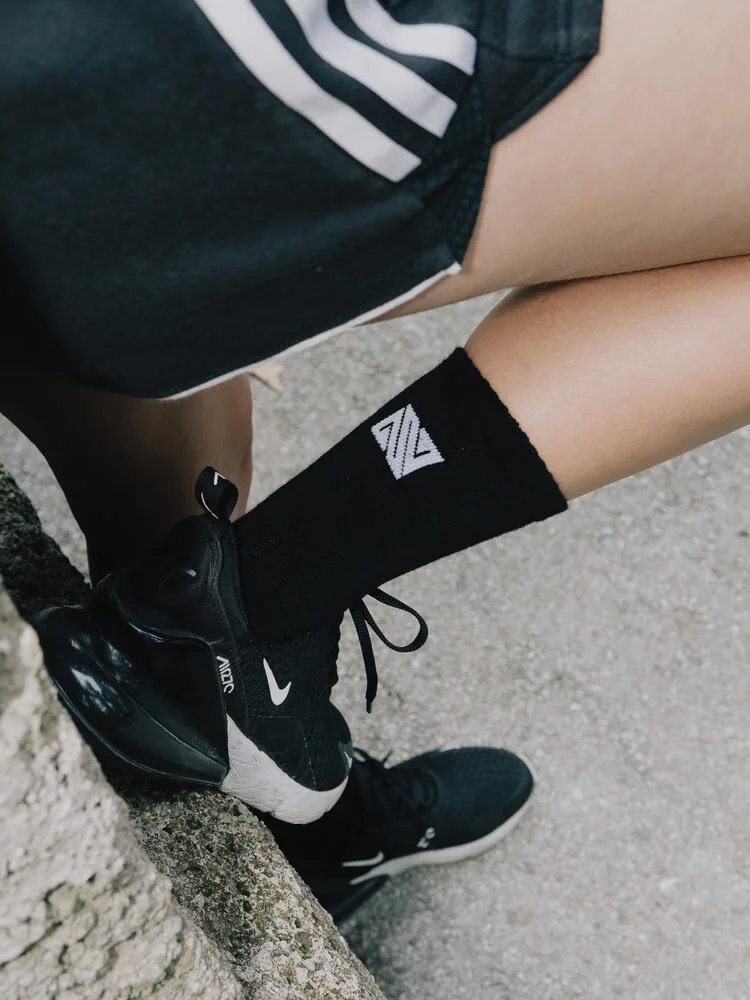 Schwarze Sportsocken oder Tennissocken von Novosoxx - Für Damen und Herren